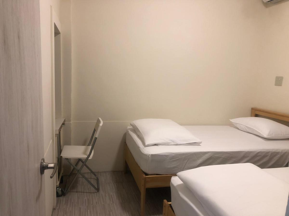 Simple Walk Guest House 小公寓 Tainan Zewnętrze zdjęcie