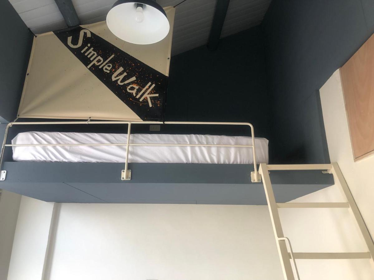 Simple Walk Guest House 小公寓 Tainan Zewnętrze zdjęcie
